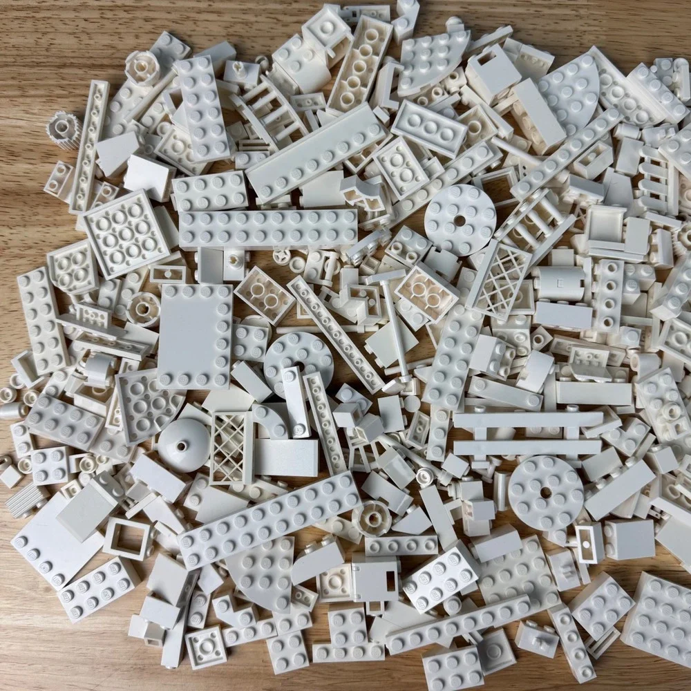 LEGO 15 Oz Bulk Lot Of White Bricks Assorted‎ Specialty Pieces Circles Slopes